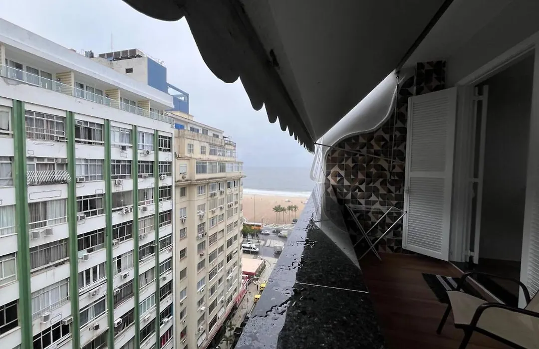 Quarto e sala com varanda-1